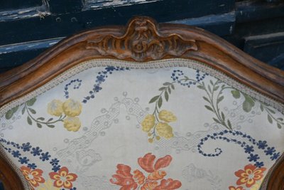 paire de fauteuils cabriolets d époque Louis XV estampillés de Meunier