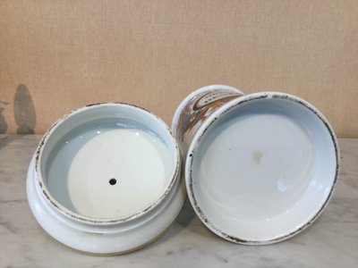 A porcelain medicine jar marked OPIAT: DENTIF