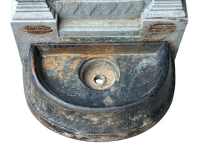 Ancienne Fontaine Murale Ou D’applique En Fonte De Fer De Antoine Durenne Fin XIXéme Siècle 