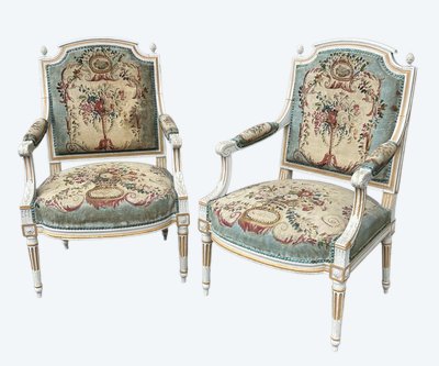 Pair Of Louis XVI Period Cabriolet Armchairs - Lacquered Beech And 18th Century Tapestry Trim
