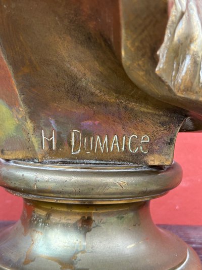 Henry étienne Dumaige ( 1830-1888) Imponente busto in bronzo di giovane donna H 59 cm