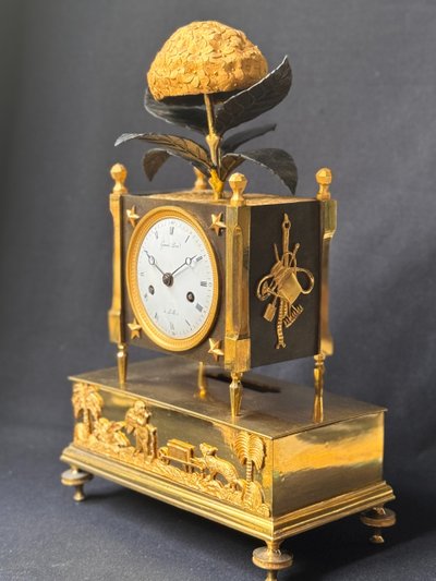 Gilt bronze Hydrangea clock - Empire period