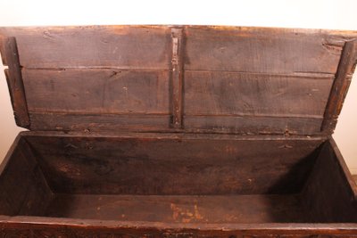 Cassapanca in rovere di epoca gotica