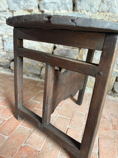 Small folding winegrower's table dating from the 18th century