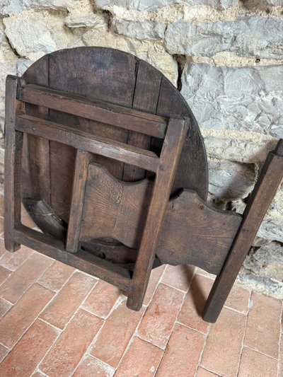 Small folding winegrower's table dating from the 18th century