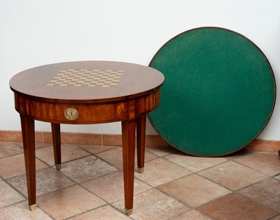 Table basse Napoléon III, France, début du XXe siècle.