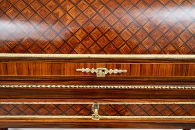 Bureau ancien, France, début du XXe siècle.