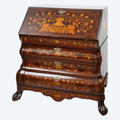 Bureau hollandais ancien, première moitié du XVIIIe siècle.
