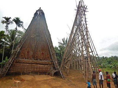 Architrave di Abelam, Arte tribale, Arte oceaniana, Oceania, scultura monumentale, Arte primitiva, 505 cm