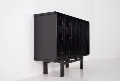 Mobile bar brutalista nero