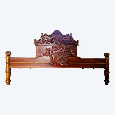 Lampada di stile rinascimentale super king size e armoires