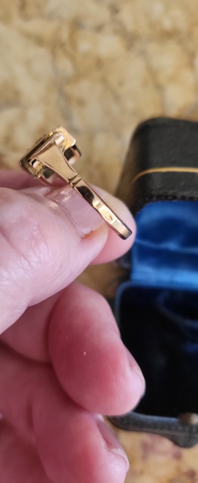 Anello Art Deco "Tank" in oro 18 ct/platino/diamante