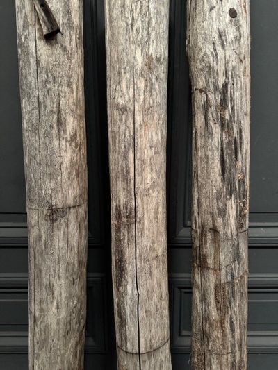 3 Totems aus Holz Volkskunst, die die Heiligen Drei Könige darstellen Mitte 20.