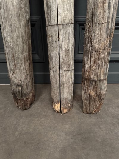 3 Totems aus Holz Volkskunst, die die Heiligen Drei Könige darstellen Mitte 20.