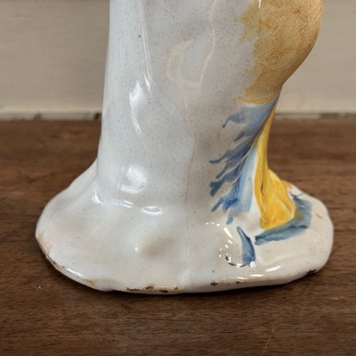 Vergine Maria del XVIII secolo in terracotta di Nevers