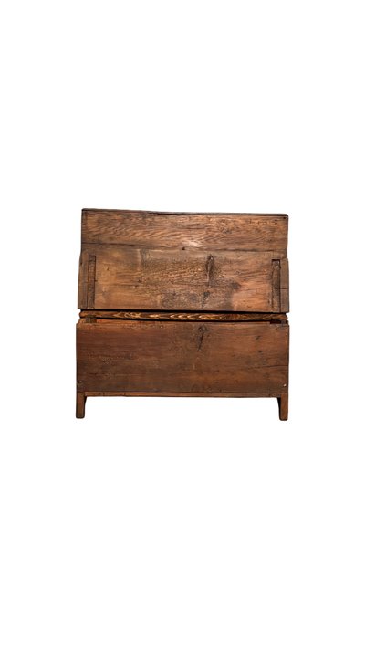 Coffre en sapin 1800