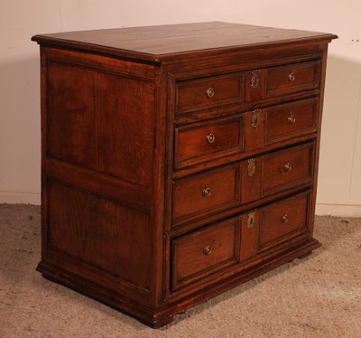 commode anglaise en chêne début 18° siècle
