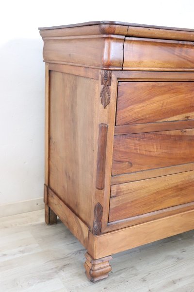 commode ancienne en noyer