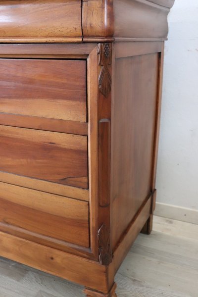 commode ancienne en noyer