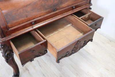 19th Century Antique Roll Top Desk In Walnut