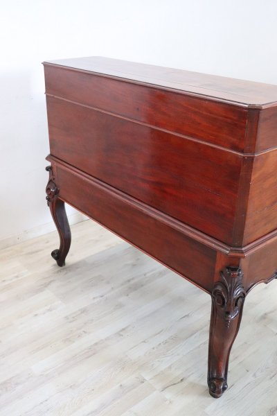 19th Century Antique Roll Top Desk In Walnut