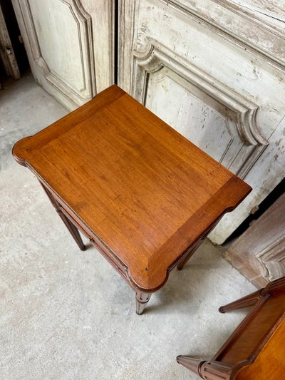 Paire de chevets style Louis XVI 20e siècle 