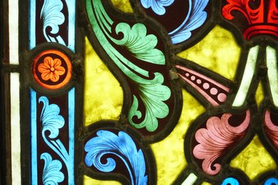 Glasmalerei - Kirchenfenster - Mittelalterliche Drachen