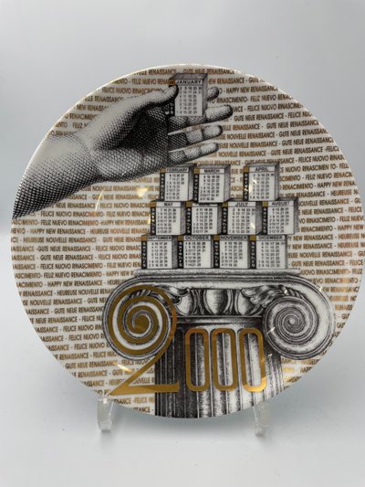 Teller aus der Serie Calendario von FORNASETTI MILANO