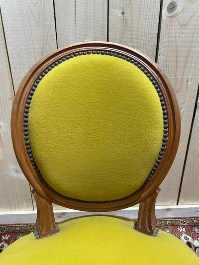 Suite di 4 sedie in stile giallo Louis XVI giallo