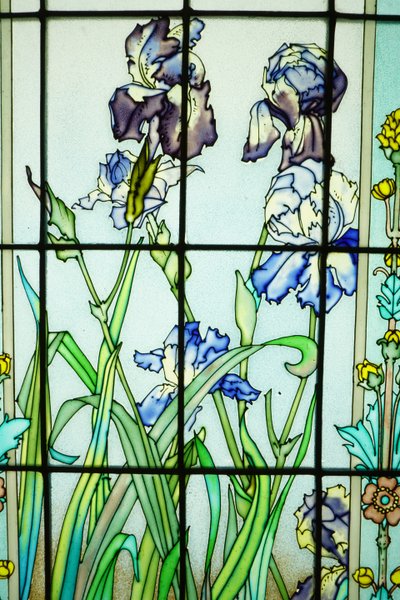 Glasmalerei - Blumenfenster im Jugendstil