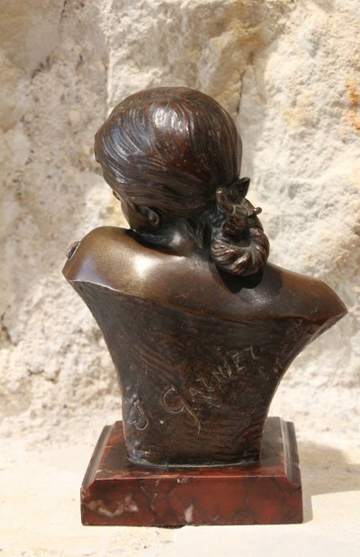 Scultura in bronzo di un busto femminile Jean Garnier (1853-1930)