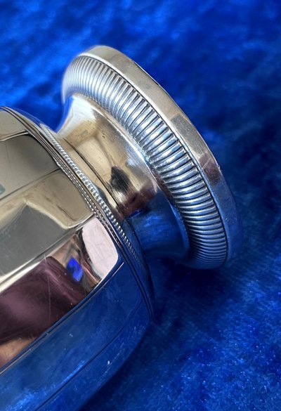 Shower foot tumbler.