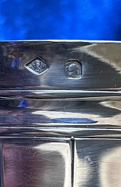Shower foot tumbler.