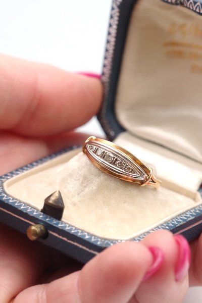 Anello da giarrettiera Art Déco in oro 18 ct e platino, anello con diamante antico, anello con linea di diamanti, 0,18