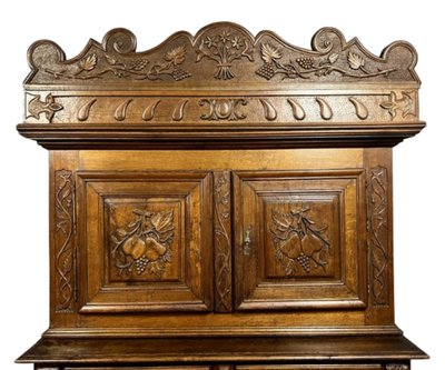 Montbéliard 4-panel Renaissance buffet in solid oak circa 1850