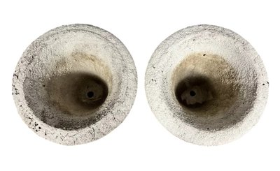 Paire de grands vases Médicis en pierre reconstituée époque début XXème