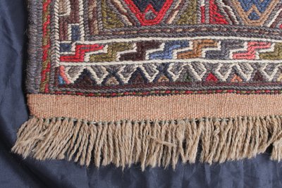 Kilim rug in wool with geometric decoration 20th century d : 103 x 203 cm