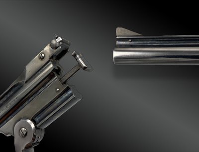 PISTOLA A COLPO SINGOLO SMITH & WESSON, 2 Mod. CALCIO LIBERTY ALLEGORIA.