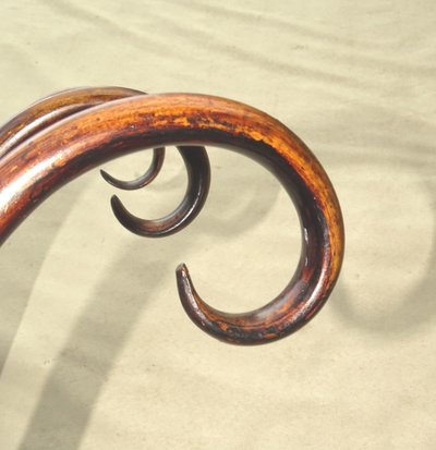 Porte- manteaux et chapeaux mural à 3 esses de KOHN , vers 1910-no Thonet -
