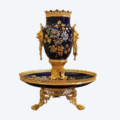 Ciotola in fine terracotta blu con decorazione floreale Montata in bronzo dorato Sarreguemines XIX secolo