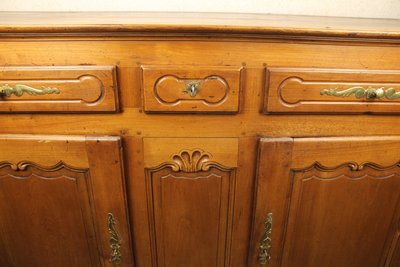 Enfilade aus Kirschbaumholz im Stil Louis XV, 19. Jahrhundert, mit 2 Türen und 3 Schubladen