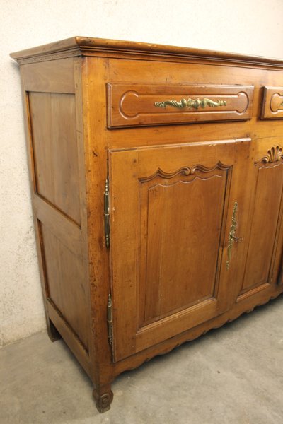 Enfilade aus Kirschbaumholz im Stil Louis XV, 19. Jahrhundert, mit 2 Türen und 3 Schubladen