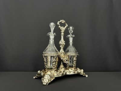 Huilier-vinaigrier in sterling silver and crystal - Minerve, late XIXᵉ century