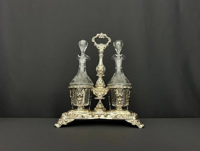 Huilier-vinaigrier in sterling silver and crystal - Minerve, late XIXᵉ century