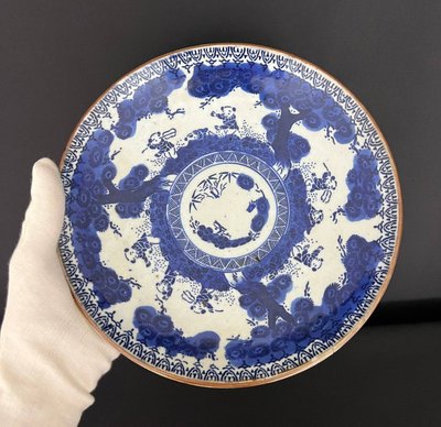 Chinese porcelain decorative plate - blue and white - children playing design