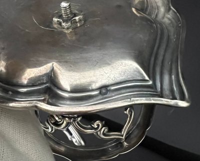 Huilier vinaigrier in cut blue crystal, solid silver mount, silversmith A. Debain