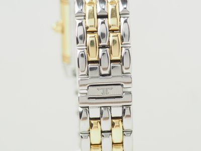 Montre Jaeger-LeCoultre Réverso en or jaune et acier