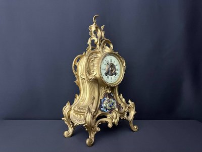 Pendeluhr aus Bronze und Cloisonné-Emaille - Stil Napoleon III, Anfang 20.