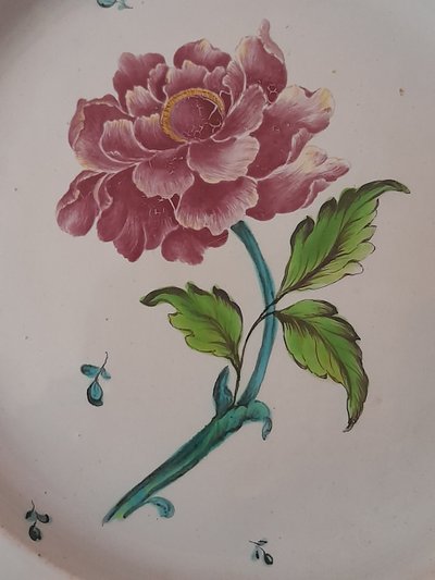 Manufacture de Kiel Allemagne  assiette  œillet  pourpre 25 cm