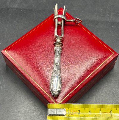 Chop handle